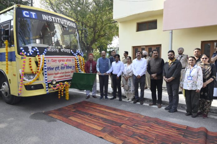 ਵਿਦਿਆਰਥੀਆਂ ਨੂੰ ਨਵੀਂ ਦਿਸ਼ਾ ਪ੍ਰਦਾਨ ਕਰੇਗੀ ਇਸਰੋ ਦੇ ਪ੍ਰਮੁੱਖ ਕੇਂਦਰ ਦੀ ਯਾਤਰਾ : ਮੋਹਿੰਦਰ ਭਗਤ