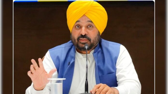 ਲਾਲਜੀਤ ਭੁੱਲਰ 'ਤੇ ਐਕਸ਼ਨ ਤੋਂ ਬਾਅਦ CM ਭਗਵੰਤ ਮਾਨ ਦਾ ਸਖ਼ਤ ਸੰਦੇਸ਼, ਕਿਹਾ ਕਾਨੂੰਨ ਦੀ ਉਲੰਘਣਾ ਬਰਦਾਸ਼ਤ ਨਹੀਂ, CM Bhagwant Mann's strong message after action on Laljit Bhullar, said violation of law will not be tolerated | ਪੰਜਾਬ ਖ਼ਬਰਾਂ