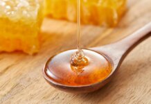 ਨਕਲੀ ਸ਼ਹਿਦ ਤੋਂ ਬਚੋ, ਘਰ ‘ਚ ਹੀ ਜਾਣੋ ਤੁਹਾਡੇ ਕੋਲ ਪਿਆ ਸ਼ਾਹਿਦ ਅਸਲੀ ਹੈ ਜਾਂ ਨਹੀਂ, Avoid fake honey, know at home whether the honey you have is real or not | ਨਕਲੀ ਸ਼ਹਿਦ ਤੋਂ ਬਚੋ, ਘਰ 'ਚ ਹੀ ਜਾਣੋ ਤੁਹਾਡੇ ਕੋਲ ਪਿਆ ਸ਼ਾਹਿਦ ਅਸਲੀ ਹੈ ਜਾਂ ਨਹੀਂ, Avoid fake honey, know at home whether the honey you have is real or not |