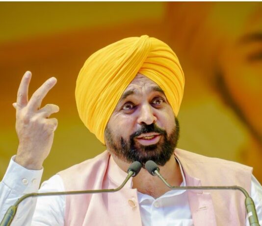 Punjab Cabinet Meeting Chief Minister approves Mawan Dhiyan Satkar Yojana ਪੰਜਾਬ ਕੈਬਨਿਟ ਮੀਟਿੰਗ ‘ਚ ਔਰਤਾਂ ਨੂੰ 1000 ਰੁਪਏ ਦੇਣ ਉਤੇ ਆਈ ਵੱਡੀ ਖਬਰ | ਪੰਜਾਬ ਖ਼ਬਰਾਂ Punjab Cabinet Meeting Chief Minister approves Mawan Dhiyan Satkar Yojana ਪੰਜਾਬ ਕੈਬਨਿਟ ਮੀਟਿੰਗ 'ਚ ਔਰਤਾਂ ਨੂੰ 1000 ਰੁਪਏ ਦੇਣ ਉਤੇ ਆਈ ਵੱਡੀ ਖਬਰ | ਪੰਜਾਬ ਖ਼ਬਰਾਂ