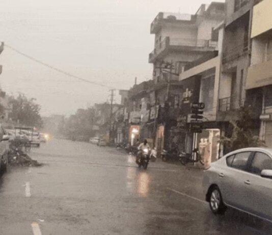 Punjab Weather Today: ਪੰਜਾਬ ਵਿਚ ਠੰਢ ਦੀ ਵਾਪਸੀ: ਤੇਜ਼ ਹਵਾਵਾਂ ਤੇ ਨਾਲ ਮੀਂਹ ਨਾਲ ਡਿੱਗਿਆ ਪਾਰਾ; 19 ਤੋਂ ਫਿਰ ਬਦਲੇਗਾ ਮੌਸਮ, Alert ਜਾਰੀ | Punjab Weather Today: Cold returns in Punjab: Mercury drops due to strong winds and rain; Weather will change again from 19th, Alert issued | ਪੰਜਾਬ ਖ਼ਬਰਾਂ Punjab Weather Today: ਪੰਜਾਬ ਵਿਚ ਠੰਢ ਦੀ ਵਾਪਸੀ: ਤੇਜ਼ ਹਵਾਵਾਂ ਤੇ ਨਾਲ ਮੀਂਹ ਨਾਲ ਡਿੱਗਿਆ ਪਾਰਾ; 19 ਤੋਂ ਫਿਰ ਬਦਲੇਗਾ ਮੌਸਮ, Alert ਜਾਰੀ | Punjab Weather Today: Cold returns in Punjab: Mercury drops due to strong winds and rain; Weather will change again from 19th, Alert issued | ਪੰਜਾਬ ਖ਼ਬਰਾਂ