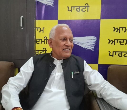 ਅਗਾਮੀ ਝੋਨੇ ਦੀ ਲਵਾਈ ਤੋਂ ਪਹਿਲਾਂ 86 ਫ਼ੀਸਦ ਤੱਕ ਪੁੱਜ ਜਾਵੇਗੀ ਨਹਿਰੀ ਪਾਣੀ ਅਧੀਨ ਸਿੰਚਾਈ: ਬਰਿੰਦਰ ਕੁਮਾਰ ਗੋਇਲ ਅਗਾਮੀ ਝੋਨੇ ਦੀ ਲਵਾਈ ਤੋਂ ਪਹਿਲਾਂ 86 ਫ਼ੀਸਦ ਤੱਕ ਪੁੱਜ ਜਾਵੇਗੀ ਨਹਿਰੀ ਪਾਣੀ ਅਧੀਨ ਸਿੰਚਾਈ: ਬਰਿੰਦਰ ਕੁਮਾਰ ਗੋਇਲ