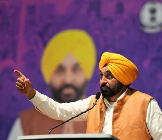 CM ਮਾਨ ਦਾ ਵੱਡਾ ਫੈਸਲਾ: 28 ਮਾਰਚ ਤੋਂ ਜਨਤਾ ਲਈ ਖੁੱਲ੍ਹਣਗੇ 100 ਨਵੇਂ ਮੁਹੱਲਾ ਕਲੀਨਿਕ | ਪੰਜਾਬ ਖ਼ਬਰਾਂ ਪੰਜਾਬ ਦੀਆਂ ਔਰਤਾਂ ਨੂੰ 1,000 ਰੁਪਏ ਪ੍ਰਤੀ ਮਹੀਨਾ ਮਿਲਣਗੇ, ਐਲਾਨ ਜਲਦ: ਭਗਵੰਤ ਸਿੰਘ ਮਾਨ,Women of Punjab will get Rs 1,000 per month, announcement to be made soon: Bhagwant Singh Mann | ਪੰਜਾਬ ਖ਼ਬਰਾਂ