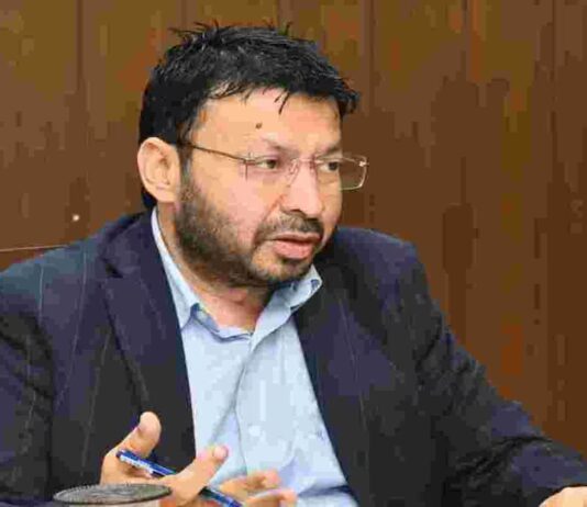 ਡਾ. ਰਵਜੋਤ ਨੇ ਮੱਧ ਪੂਰਬ ਵਿੱਚ ਫਸੇ ਪੰਜਾਬੀਆਂ ਨੂੰ ਸੁਰੱਖਿਅਤ ਵਾਪਸ ਬਣਾਉਣ ਲਈ ਵਿਦੇਸ਼ ਮੰਤਰਾਲੇ ਤੋਂ ਤੁਰੰਤ ਦਖਲ ਦੀ ਕੀਤੀ ਮੰਗ ਡਾ. ਰਵਜੋਤ ਨੇ ਮੱਧ ਪੂਰਬ ਵਿੱਚ ਫਸੇ ਪੰਜਾਬੀਆਂ ਨੂੰ ਸੁਰੱਖਿਅਤ ਵਾਪਸ ਬਣਾਉਣ ਲਈ ਵਿਦੇਸ਼ ਮੰਤਰਾਲੇ ਤੋਂ ਤੁਰੰਤ ਦਖਲ ਦੀ ਕੀਤੀ ਮੰਗ, Dr. Ravjot demands immediate intervention from the Ministry of External Affairs for the safe return of Punjabis stranded in the Middle East | ਪੰਜਾਬ ਖ਼ਬਰਾਂ