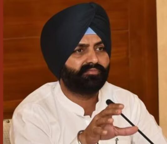 Laljit Bhullar Resign- ਕੈਬਨਿਟ ਮੰਤਰੀ ਲਾਲਜੀਤ ਭੁੱਲਰ ਦੀ ਛੁੱਟੀ, ਜਾਣੋ ਵਿਵਾਦਿਤ ਵੀਡੀਓ ਮਾਮਲਾ… | ਪੰਜਾਬ ਖ਼ਬਰਾਂ Laljit Bhullar Resign- ਕੈਬਨਿਟ ਮੰਤਰੀ ਲਾਲਜੀਤ ਭੁੱਲਰ ਦੀ ਛੁੱਟੀ, ਜਾਣੋ ਵਿਵਾਦਿਤ ਵੀਡੀਓ ਮਾਮਲਾ... | ਪੰਜਾਬ ਖ਼ਬਰਾਂ