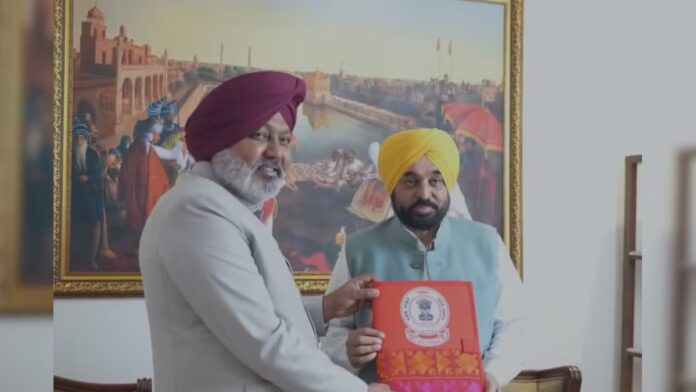 Punjab Budget 2026 15 thousand 377 crores reserved for farmers government opened the treasury for farmers Punjab Budget 2026: ਸਰਕਾਰ ਨੇ ਬਜਟ ਵਿਚ ਕਿਸਾਨਾਂ ਲਈ ਖੋਲ੍ਹਿਆ ਖਜ਼ਾਨੇ ਦਾ ਮੂੰਹ | ਪੰਜਾਬ ਖ਼ਬਰਾਂ