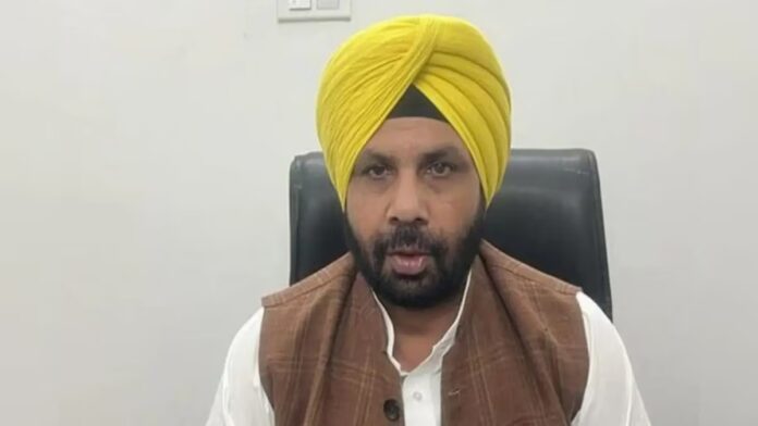 ਕਾਂਗਰਸ ਦਲਿਤਾਂ ਅਤੇ ਗਰੀਬਾਂ ਨੂੰ ਸਿਰਫ਼ ਵੋਟ ਬੈਂਕ ਮੰਨਦੀ ਹੈ: ਹਰਭਜਨ ਸਿੰਘ ਈਟੀਓ, Congress considers Dalits and poor only as vote banks: Harbhajan Singh ETO | ਪੰਜਾਬ ਖ਼ਬਰਾਂ