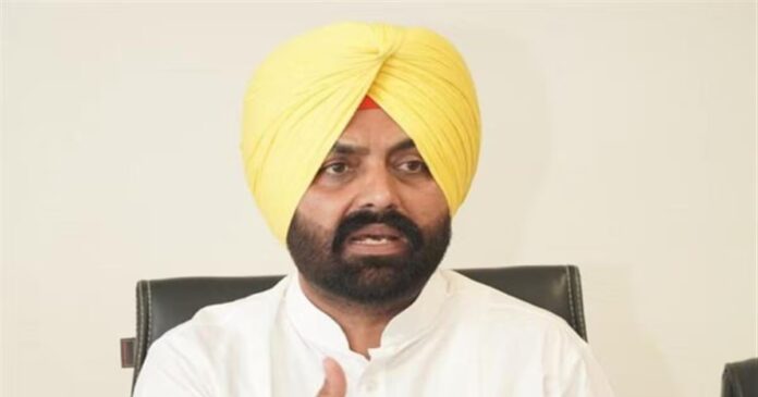 LALJIT-SINGH-BHULLAR-2025-11-90c8492a54d0e29918b3987f2f59b6fe-16x9.jpg Amritsar Police get Former minister Laljit Singh Bhullar three-day remand ਸਾਬਕਾ ਕੈਬਨਿਟ ਮੰਤਰੀ ਲਾਲਜੀਤ ਸਿੰਘ ਭੁੱਲਰ ਦਾ ਤਿੰਨ ਦਿਨ ਦਾ ਰਿਮਾਂਡ | ਪੰਜਾਬ ਖ਼ਬਰਾਂ