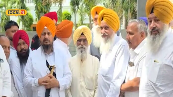 'ਸੁਖਬੀਰ ਬਾਦਲ ਨਾਲ ਗਠਜੋੜ ਨਾਲੋਂ ਵਧੀਆ ਅਸੀਂ ਘਰੇ ਬੈਠ ਜਾਈਏ' ਗਿ. ਹਰਪ੍ਰੀਤ ਸਿੰਘ ਦਾ ਵੱਡਾ ਬਿਆਨ It is better for us to sit at home than to form an alliance with Sukhbir Badal says Harpreet Singh hs | ਪਟਿਆਲਾ ਖ਼ਬਰਾਂ (Patiala News)