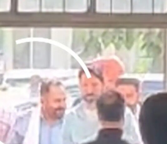 ਕੋਰਟ ਤੋਂ ਬਾਹਰ ਆਏ MLA ਪਠਾਣਮਾਜਰਾ, 4 ਦਿਨਾਂ ਦਾ ਮਿਲਿਆ ਪੁਲਿਸ ਨੂੰ ਰਿਮਾਂਡ, ਦੇਖੋ ਤਸਵੀਰਾਂ MLA Pathan Majra comes out of court gets 4 day police remand see pictures hs | ਪਟਿਆਲਾ ਖ਼ਬਰਾਂ (Patiala News) ਕੋਰਟ ਤੋਂ ਬਾਹਰ ਆਏ MLA ਪਠਾਣਮਾਜਰਾ, 4 ਦਿਨਾਂ ਦਾ ਮਿਲਿਆ ਪੁਲਿਸ ਨੂੰ ਰਿਮਾਂਡ, ਦੇਖੋ ਤਸਵੀਰਾਂ MLA Pathan Majra comes out of court gets 4 day police remand see pictures hs | ਪਟਿਆਲਾ ਖ਼ਬਰਾਂ (Patiala News)