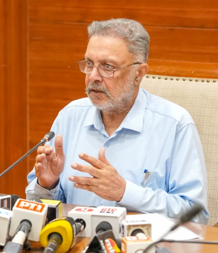 Pic-1-24.jpeg ਪੰਜਾਬ ਸਰਕਾਰ ਵੱਲੋਂ ਵੱਡੇ ਪੱਧਰ 'ਤੇ ਜਨਤਕ ਸਿਹਤ ਸੰਭਾਲ ਪ੍ਰਦਾਨ ਕਰਨ ਸਬੰਧੀ ਮਾਪਦੰਡ ਸਥਾਪਤ; ਮੁੱਖ ਮੰਤਰੀ ਸਿਹਤ ਯੋਜਨਾ ਅਧੀਨ 3 ਮਹੀਨਿਆਂ ਤੋਂ ਘੱਟ ਸਮੇਂ ਵਿੱਚ 30.51 ਲੱਖ ਤੋਂ ਵੱਧ ਪਰਿਵਾਰਾਂ ਨੂੰ ਰਜਿਸਟਰ ਕੀਤਾ: ਡਾ. ਬਲਬੀਰ ਸਿੰਘ