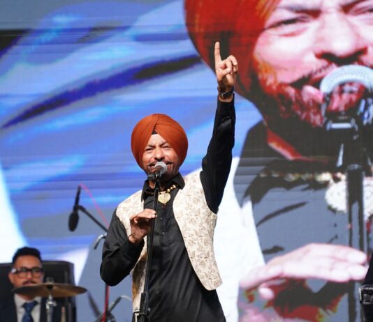 ਸੰਮੇਲਨ ਦੇ ਡੈਲੀਗੇਟਾਂ ਨੂੰ ਪੰਜਾਬੀ ਸੱਭਿਆਚਾਰ ਦੇ ਰੁ-ਬ-ਰੂ ਕਰਵਾਇਆ- ਸੰਜੀਵ ਅਰੋੜਾ ਸੰਮੇਲਨ ਦੇ ਡੈਲੀਗੇਟਾਂ ਨੂੰ ਪੰਜਾਬੀ ਸੱਭਿਆਚਾਰ ਦੇ ਰੁ-ਬ-ਰੂ ਕਰਵਾਇਆ- ਸੰਜੀਵ ਅਰੋੜਾ