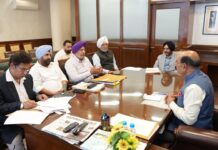 1962, 1965 ਅਤੇ 1971 ਦੀਆਂ ਜੰਗਾਂ ਵਿੱਚ ਸ਼ਹੀਦ ਸੈਨਿਕਾਂ ਦੇ ਪਰਿਵਾਰਾਂ ਨੂੰ ਮੁਆਵਜ਼ਾ ਦੇਣ ਸਬੰਧੀ ਮੋਹਿੰਦਰ ਭਗਤ ਵੱਲੋਂ ਅਧਿਕਾਰੀਆਂ ਨਾਲ ਵਿਸ਼ੇਸ਼ ਮੀਟਿੰਗ 1962, 1965 ਅਤੇ 1971 ਦੀਆਂ ਜੰਗਾਂ ਵਿੱਚ ਸ਼ਹੀਦ ਸੈਨਿਕਾਂ ਦੇ ਪਰਿਵਾਰਾਂ ਨੂੰ ਮੁਆਵਜ਼ਾ ਦੇਣ ਸਬੰਧੀ ਮੋਹਿੰਦਰ ਭਗਤ ਵੱਲੋਂ ਅਧਿਕਾਰੀਆਂ ਨਾਲ ਵਿਸ਼ੇਸ਼ ਮੀਟਿੰਗ