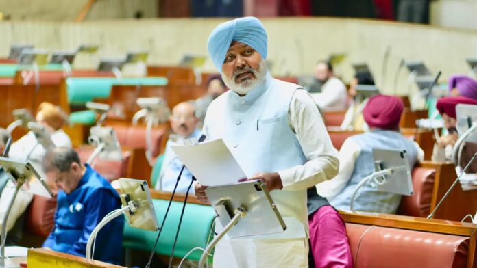 ਆਪ ਸਰਕਾਰ ਪੰਜਾਬ ਵਿੱਚ 'ਡਰੱਗ ਮਨੀ' ਨਾਲ ਵੱਡੀਆਂ ਜਾਇਦਾਦਾਂ ਨਹੀਂ ਉਸਾਰਨ ਦੇਵੇਗੀ: ਹਰਪਾਲ ਸਿੰਘ ਚੀਮਾ