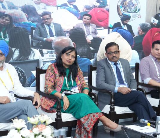 ਆਈਟੀ ਅਤੇ ਆਈਟੀਈਐਸ ਸੈਸ਼ਨ ਦੌਰਾਨ ਪ੍ਰਗਤੀਸ਼ੀਲ ਪੰਜਾਬ ਨਿਵੇਸ਼ਕ ਸੰਮੇਲਨ 2026 ਨੂੰ ਮਿਲਿਆ ਭਰਵਾਂ ਹੁੰਗਾਰਾ ਆਈਟੀ ਅਤੇ ਆਈਟੀਈਐਸ ਸੈਸ਼ਨ ਦੌਰਾਨ ਪ੍ਰਗਤੀਸ਼ੀਲ ਪੰਜਾਬ ਨਿਵੇਸ਼ਕ ਸੰਮੇਲਨ 2026 ਨੂੰ ਮਿਲਿਆ ਭਰਵਾਂ ਹੁੰਗਾਰਾ