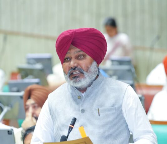 ਬਾਬੂ ਕਾਂਸ਼ੀ ਰਾਮ ਜੀ ਲਈ ਭਾਰਤ ਰਤਨ ਦੀ ਮੰਗ ਵਾਲਾ ਵਿੱਤ ਮੰਤਰੀ ਹਰਪਾਲ ਸਿੰਘ ਚੀਮਾ ਵੱਲੋਂ ਪੇਸ਼ ਮਤਾ ਵਿਧਾਨ ਸਭਾ ਦੁਆਰਾ ਸਰਬਸੰਮਤੀ ਨਾਲ ਪਾਸ ਬਾਬੂ ਕਾਂਸ਼ੀ ਰਾਮ ਜੀ ਲਈ ਭਾਰਤ ਰਤਨ ਦੀ ਮੰਗ ਵਾਲਾ ਵਿੱਤ ਮੰਤਰੀ ਹਰਪਾਲ ਸਿੰਘ ਚੀਮਾ ਵੱਲੋਂ ਪੇਸ਼ ਮਤਾ ਵਿਧਾਨ ਸਭਾ ਦੁਆਰਾ ਸਰਬਸੰਮਤੀ ਨਾਲ ਪਾਸ