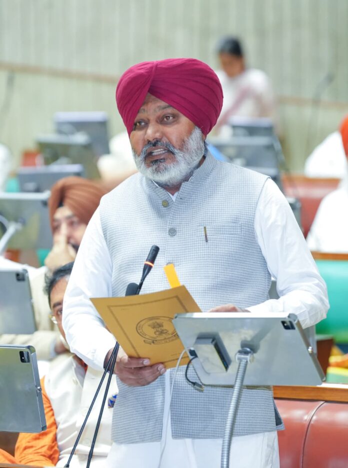 ਬਾਬੂ ਕਾਂਸ਼ੀ ਰਾਮ ਜੀ ਲਈ ਭਾਰਤ ਰਤਨ ਦੀ ਮੰਗ ਵਾਲਾ ਵਿੱਤ ਮੰਤਰੀ ਹਰਪਾਲ ਸਿੰਘ ਚੀਮਾ ਵੱਲੋਂ ਪੇਸ਼ ਮਤਾ ਵਿਧਾਨ ਸਭਾ ਦੁਆਰਾ ਸਰਬਸੰਮਤੀ ਨਾਲ ਪਾਸ