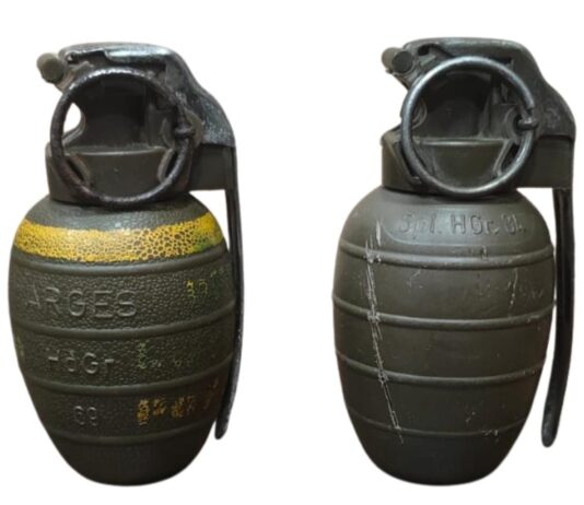 ਪੰਜਾਬ ਵਿੱਚ ਸੰਭਾਵੀ ਅੱਤਵਾਦੀ ਹਮਲਾ ਟਲ਼ਿਆ ; ਦੋ ਗ੍ਰਨੇਡਾਂ ਸਮੇਤ ਦੋ ਵਿਅਕਤੀ ਗ੍ਰਿਫ਼ਤਾਰ ਪੰਜਾਬ ਵਿੱਚ ਸੰਭਾਵੀ ਅੱਤਵਾਦੀ ਹਮਲਾ ਟਲ਼ਿਆ ; ਦੋ ਗ੍ਰਨੇਡਾਂ ਸਮੇਤ ਦੋ ਵਿਅਕਤੀ ਗ੍ਰਿਫ਼ਤਾਰ