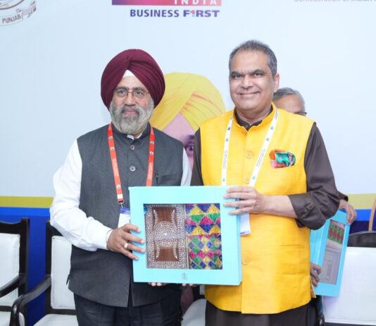 ਪੰਜਾਬ ਸਰਕਾਰ ਨੇ ਛੋਟੇ, ਲਘੂ ਅਤੇ ਦਰਮਿਆਨੇ ਉਦਯੋਗਾਂ ਦੇ ਵਿਕਾਸ ਨੂੰ ਹੁਲਾਰਾ ਦੇਣ ਲਈ ਕਲੱਸਟਰ ਅਧਾਰਤ ਰਣਨੀਤੀ ਅਪਣਾਈ: ਸੰਜੀਵ ਅਰੋੜਾ ਪੰਜਾਬ ਸਰਕਾਰ ਨੇ ਛੋਟੇ, ਲਘੂ ਅਤੇ ਦਰਮਿਆਨੇ ਉਦਯੋਗਾਂ ਦੇ ਵਿਕਾਸ ਨੂੰ ਹੁਲਾਰਾ ਦੇਣ ਲਈ ਕਲੱਸਟਰ ਅਧਾਰਤ ਰਣਨੀਤੀ ਅਪਣਾਈ: ਸੰਜੀਵ ਅਰੋੜਾ