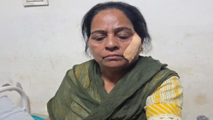 SUSHMA-SHARMA-2026-03-fd4ba1b29ccad704a3fdcf7dd03aeab4-1200x675.jpg ਡੇਰਾਬੱਸੀ ਵਿੱਚ ਔਰਤ ਦੀ ਦਲੇਰੀ ਨਾਲ ਲੁੱਟ ਦੀ ਕੋਸ਼ਿਸ਼ ਨਾਕਾਮ, ਪੁਲਿਸ ਨੇ ਹਮਲਾਵਰ ਕੀਤਾ ਕਾਬੂ, Woman's daring robbery attempt foiled in Dera Bassi, police arrest attacker | ਪੰਜਾਬ ਖ਼ਬਰਾਂ