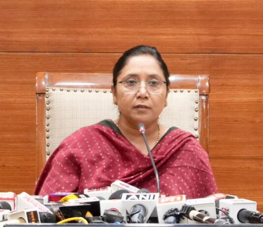 เจธเจจเจฎเจพเจจ เจ
เจคเฉ เจชเจพเจฐเจฆเจฐเจถเจคเจพ เจจเจพเจฒ เจญเจฒเจพเจ เจญเจเจตเฉฐเจค เจฎเจพเจจ เจธเจฐเจเจพเจฐ เจฆเจพ เจฎเฉเฉฑเจ เจเจฆเฉเจถ : เจกเจพ. เจฌเจฒเจเฉเจค เจเฉเจฐ เจธเจจเจฎเจพเจจ เจ
เจคเฉ เจชเจพเจฐเจฆเจฐเจถเจคเจพ เจจเจพเจฒ เจญเจฒเจพเจ เจญเจเจตเฉฐเจค เจฎเจพเจจ เจธเจฐเจเจพเจฐ เจฆเจพ เจฎเฉเฉฑเจ เจเจฆเฉเจถ : เจกเจพ. เจฌเจฒเจเฉเจค เจเฉเจฐ