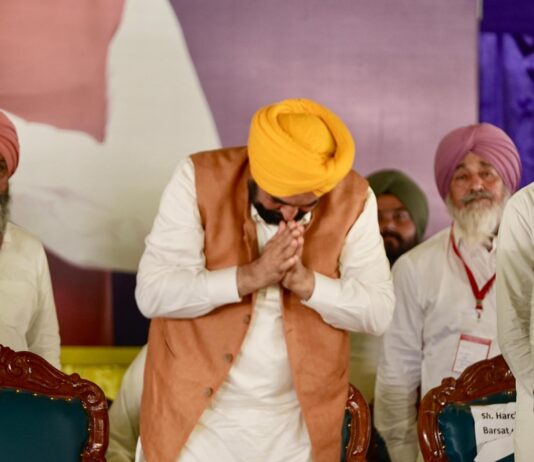 เจชเฉฐเจเจพเจฌ เจฆเฉเจเจ เจเจฐเจคเจพเจ เจจเฉเฉฐ เจนเจฐเฉเจ เจฎเจนเฉเจจเฉ เจฎเจฟเจฒเจฃเจเฉ เจเจ เจนเฉเจพเจฐ เจฐเฉเจชเจ, เจเจฒเจพเจจ เจเจฒเจฆ-เจญเจเจตเฉฐเจค เจธเจฟเฉฐเจ เจฎเจพเจจ เจชเฉฐเจเจพเจฌ เจฆเฉเจเจ เจเจฐเจคเจพเจ เจจเฉเฉฐ เจนเจฐเฉเจ เจฎเจนเฉเจจเฉ เจฎเจฟเจฒเจฃเจเฉ เจเจ เจนเฉเจพเจฐ เจฐเฉเจชเจ, เจเจฒเจพเจจ เจเจฒเจฆ-เจญเจเจตเฉฐเจค เจธเจฟเฉฐเจ เจฎเจพเจจ