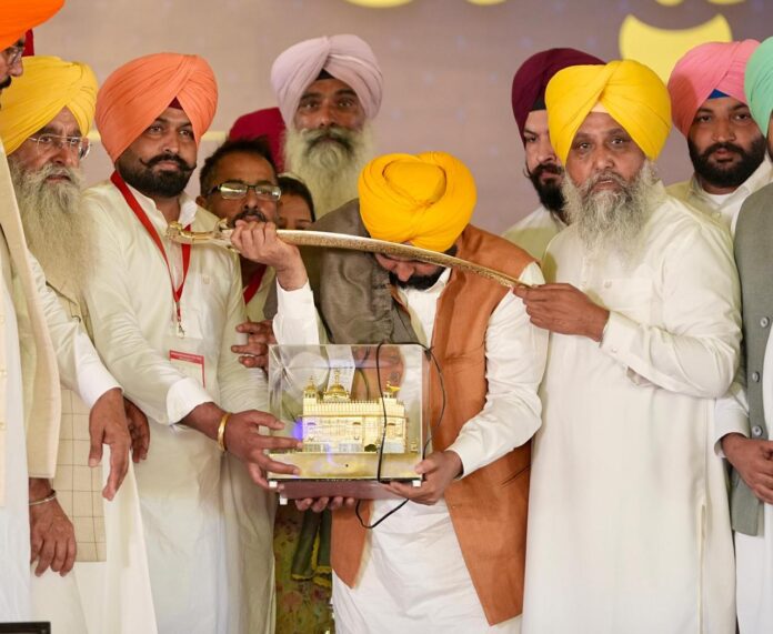 WhatsApp-Image-2026-03-07-at-7.03.22-PM.jpeg ’ਆਪ’ ਸਰਕਾਰ ਲੰਬੇ ਸਮੇਂ ਤੋਂ ਅੱਖੋਂ ਪਰੋਖੇ ਰਹੇ ਸਰਹੱਦੀ ਖੇਤਰਾਂ ਵਿੱਚ ਸੜਕਾਂ, ਨੌਕਰੀਆਂ ਅਤੇ ਨਾਗਰਿਕ ਸੇਵਾਵਾਂ ਪ੍ਰਦਾਨ ਕਰਕੇ ਨੁਹਾਰ ਬਦਲਣ ਲਈ ਵਚਨਬੱਧ: ਮੁੱਖ ਮੰਤਰੀ ਭਗਵੰਤ ਸਿੰਘ ਮਾਨ