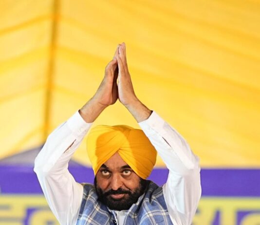 ਅਸੀਂ ਸਰਕਾਰੀ ਸਕੂਲਾਂ ਦੇ ਅਧਿਆਪਕਾਂ ਨੂੰ ਸਿਖਲਾਈ ਲਈ ਵਿਦੇਸ਼ ਭੇਜ ਰਹੇ ਹਾਂ ਤਾਂ ਜੋ ਸਾਡੇ ਬੱਚਿਆਂ ਨੂੰ ਪੜ੍ਹਨ ਲਈ ਵਿਦੇਸ਼ ਨਾ ਜਾਣਾ ਪਵੇ: ਮੁੱਖ ਮੰਤਰੀ ਭਗਵੰਤ ਸਿੰਘ ਮਾਨ ਅਸੀਂ ਸਰਕਾਰੀ ਸਕੂਲਾਂ ਦੇ ਅਧਿਆਪਕਾਂ ਨੂੰ ਸਿਖਲਾਈ ਲਈ ਵਿਦੇਸ਼ ਭੇਜ ਰਹੇ ਹਾਂ ਤਾਂ ਜੋ ਸਾਡੇ ਬੱਚਿਆਂ ਨੂੰ ਪੜ੍ਹਨ ਲਈ ਵਿਦੇਸ਼ ਨਾ ਜਾਣਾ ਪਵੇ: ਮੁੱਖ ਮੰਤਰੀ ਭਗਵੰਤ ਸਿੰਘ ਮਾਨ