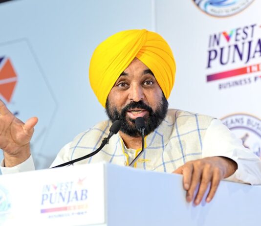 ਪੰਜਾਬ ਵਿੱਚ ਨਿਵੇਸ਼ ਕਰੋ, ਸਰਕਾਰ ਤੁਹਾਨੂੰ ਪੂਰਾ ਸਹਿਯੋਗ ਅਤੇ ਰਿਆਇਤਾਂ ਦੇਵੇਗੀ: ਮੁੱਖ ਮੰਤਰੀ ਭਗਵੰਤ ਸਿੰਘ ਮਾਨ ਪੰਜਾਬ ਵਿੱਚ ਨਿਵੇਸ਼ ਕਰੋ, ਸਰਕਾਰ ਤੁਹਾਨੂੰ ਪੂਰਾ ਸਹਿਯੋਗ ਅਤੇ ਰਿਆਇਤਾਂ ਦੇਵੇਗੀ: ਮੁੱਖ ਮੰਤਰੀ ਭਗਵੰਤ ਸਿੰਘ ਮਾਨ