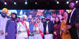 ਸਰਸ ਮੇਲੇ ’ਚ ਪਹਿਰਾਵਾ ਪ੍ਰਦਰਸ਼ਨੀ ਦੇ ਮੁਕਾਬਲੇ ਕਰਵਾਏ ਸਰਸ ਮੇਲੇ ’ਚ ਪਹਿਰਾਵਾ ਪ੍ਰਦਰਸ਼ਨੀ ਦੇ ਮੁਕਾਬਲੇ ਕਰਵਾਏ