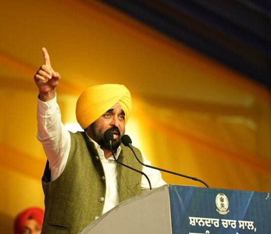 ਰਸੂਖ਼ਦਾਰਾਂ ਦਾ ਵਾਰੋ-ਵਾਰੀ ਸੱਤਾ ਵਿੱਚ ਆਉਣ ਦਾ ਦੌਰ ਹੋਇਆ ਖ਼ਤਮ , ਹੁਣ ਲੋਕਾਂ ਦੀ ਵਾਰੀ : ਮੁੱਖ ਮੰਤਰੀ ਭਗਵੰਤ ਸਿੰਘ ਮਾਨ ਰਸੂਖ਼ਦਾਰਾਂ ਦਾ ਵਾਰੋ-ਵਾਰੀ ਸੱਤਾ ਵਿੱਚ ਆਉਣ ਦਾ ਦੌਰ ਹੋਇਆ ਖ਼ਤਮ , ਹੁਣ ਲੋਕਾਂ ਦੀ ਵਾਰੀ : ਮੁੱਖ ਮੰਤਰੀ ਭਗਵੰਤ ਸਿੰਘ ਮਾਨ