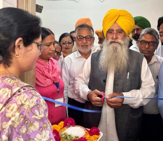 ਕੈਬਨਿਟ ਮੰਤਰੀ ਗੁਰਮੀਤ ਸਿੰਘ ਖੁੱਡੀਆਂ ਵੱਲੋਂ ਸਰਾਵਾਂ ਬੋਦਲਾਂ ਸੀ.ਐਚ.ਸੀ ਵਿੱਚ ਮੈਡੀਕਲ ਕੈਂਪ ਅਤੇ ਲੈਬ ਦਾ ਉਦਘਾਟਨ ਕੈਬਨਿਟ ਮੰਤਰੀ ਗੁਰਮੀਤ ਸਿੰਘ ਖੁੱਡੀਆਂ ਵੱਲੋਂ ਸਰਾਵਾਂ ਬੋਦਲਾਂ ਸੀ.ਐਚ.ਸੀ ਵਿੱਚ ਮੈਡੀਕਲ ਕੈਂਪ ਅਤੇ ਲੈਬ ਦਾ ਉਦਘਾਟਨ