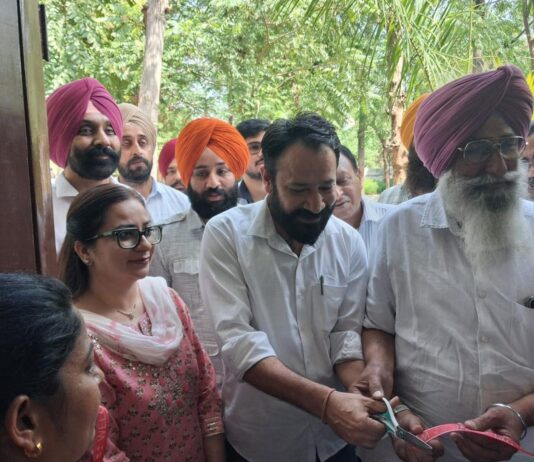 ਮਾਲੇਰਕੋਟਲਾ ਵਿੱਚ 5 ਨਵੇਂ ਆਮ ਆਦਮੀ ਕਲੀਨਿਕ ਲੋਕ ਅਰਪਿਤ, ਜ਼ਿਲ੍ਹੇ ਵਿੱਚ ਕੁੱਲ ਗਿਣਤੀ 14 ਹੋਈ ਮਾਲੇਰਕੋਟਲਾ ਵਿੱਚ 5 ਨਵੇਂ ਆਮ ਆਦਮੀ ਕਲੀਨਿਕ ਲੋਕ ਅਰਪਿਤ, ਜ਼ਿਲ੍ਹੇ ਵਿੱਚ ਕੁੱਲ ਗਿਣਤੀ 14 ਹੋਈ