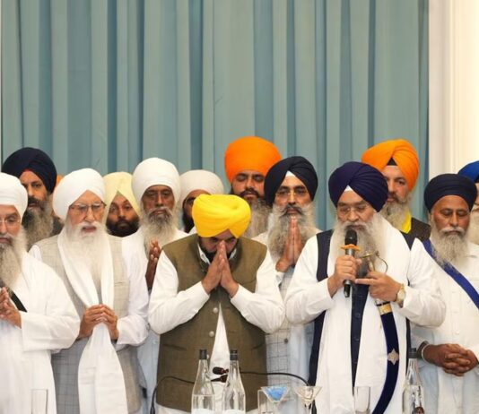 ਵੱਡੀ ਖਬਰ: ਬੇਅਦਬੀਆਂ ਖਿਲਾਫ ਪੰਜਾਬ ਸਰਕਾਰ ਨੇ 13 ਅਪ੍ਰੈਲ ਨੂੰ ਸੱਦਿਆ ਵਿਸ਼ੇਸ਼ ਇਜਲਾਸ… | ਪੰਜਾਬ ਖ਼ਬਰਾਂ ਵੱਡੀ ਖਬਰ: ਬੇਅਦਬੀਆਂ ਖਿਲਾਫ ਪੰਜਾਬ ਸਰਕਾਰ ਨੇ 13 ਅਪ੍ਰੈਲ ਨੂੰ ਸੱਦਿਆ ਵਿਸ਼ੇਸ਼ ਇਜਲਾਸ... | ਪੰਜਾਬ ਖ਼ਬਰਾਂ