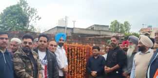 ਪੰਜਾਬ ਸਰਕਾਰ ਪਿੰਡਾਂ ’ਚ ਸਰਬਪੱਖੀ ਵਿਕਾਸ ਲਈ ਵਚਨਬੱਧ : ਡਾ. ਰਵਜੋਤ ਸਿੰਘ ਪੰਜਾਬ ਸਰਕਾਰ ਪਿੰਡਾਂ ’ਚ ਸਰਬਪੱਖੀ ਵਿਕਾਸ ਲਈ ਵਚਨਬੱਧ : ਡਾ. ਰਵਜੋਤ ਸਿੰਘ