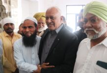 ਕੈਬਨਿਟ ਮੰਤਰੀ ਬਰਿੰਦਰ ਕੁਮਾਰ ਗੋਇਲ ਵੱਲੋਂ ਈਦ-ਉੱਲ-ਫ਼ਿਤਰ ਮੌਕੇ ਲੋਕਾਂ ਨੂੰ ਮੁਬਾਰਕਬਾਦ; ਅਮਨ, ਭਾਈਚਾਰੇ ਅਤੇ ਏਕਤਾ ਨੂੰ ਮਜ਼ਬੂਤ ਕਰਨ ਦਾ ਸੰਦੇਸ਼ ਕੈਬਨਿਟ ਮੰਤਰੀ ਬਰਿੰਦਰ ਕੁਮਾਰ ਗੋਇਲ ਵੱਲੋਂ ਈਦ-ਉੱਲ-ਫ਼ਿਤਰ ਮੌਕੇ ਲੋਕਾਂ ਨੂੰ ਮੁਬਾਰਕਬਾਦ; ਅਮਨ, ਭਾਈਚਾਰੇ ਅਤੇ ਏਕਤਾ ਨੂੰ ਮਜ਼ਬੂਤ ਕਰਨ ਦਾ ਸੰਦੇਸ਼