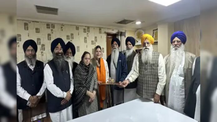 ukmp-2026-03-82ec7842bec5d12564089e9f9fc3a5df-1200x800.jpg UK ਦੇ MP ਬੀਬੀ ਪ੍ਰੀਤ ਕੌਰ ਗਿੱਲ ਸੱਚਖੰਡ ਸ੍ਰੀ ਹਰਿਮੰਦਰ ਸਾਹਿਬ ਵਿਖੇ ਹੋਏ ਨਤਮਸਤਕ | ਪੰਜਾਬ ਖ਼ਬਰਾਂ