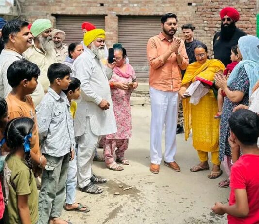 ਬਟਾਲਾ ਵਾਸੀਆਂ ਦੀ ਸੇਵਾ ਵਿੱਚ 24 ਘੰਟੇ ਹਾਜ਼ਰ ਹਾਂ- ਵਿਧਾਇਕ ਸ਼ੈਰੀ ਕਲਸੀ ਬਟਾਲਾ ਵਾਸੀਆਂ ਦੀ ਸੇਵਾ ਵਿੱਚ 24 ਘੰਟੇ ਹਾਜ਼ਰ ਹਾਂ- ਵਿਧਾਇਕ ਸ਼ੈਰੀ ਕਲਸੀ