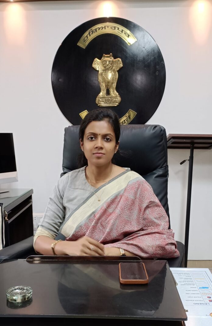 01-3.jpeg ਛੁੱਟੀਆਂ ਵਾਲੇ ਦਿਨ ਵੀ ਖੁੱਲ੍ਹੇ ਰਹਿਣਗੇ ਸੇਵਾ ਕੇਂਦਰ, ਲੋਕਾਂ ਨੂੰ ਮਿਲਣਗੀਆਂ ਨਿਰਵਿਘਨ ਸੇਵਾਵਾਂ : ਡਿਪਟੀ ਕਮਿਸ਼ਨਰ ਆਸ਼ਿਕਾ ਜੈਨ