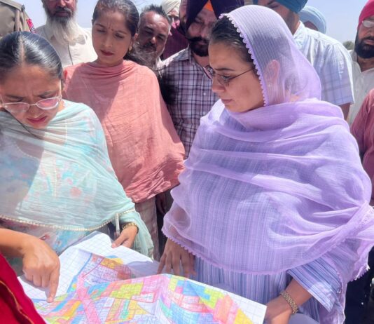 ਵਿਧਾਇਕਾ ਸੰਗਰੂਰ ਨਰਿੰਦਰ ਕੌਰ ਭਰਾਜ ਵੱਲੋਂ ਪਿੰਡ ਬਾਸੀਅਰਕ ਅਤੇ ਝਨੇੜੀ ਨੂੰ ਨਹਿਰੀ ਪਾਣੀ ਦੀ ਸਹੂਲਤ ਨਾਲ ਜੋੜਨ ਲਈ ਅੰਡਰਗਰਾਊਂਡ ਪਾਈਪਲਾਈਨ ਦੇ ਕੰਮ ਦੀ ਸ਼ੁਰੂਆਤ ਵਿਧਾਇਕਾ ਸੰਗਰੂਰ ਨਰਿੰਦਰ ਕੌਰ ਭਰਾਜ ਵੱਲੋਂ ਪਿੰਡ ਬਾਸੀਅਰਕ ਅਤੇ ਝਨੇੜੀ ਨੂੰ ਨਹਿਰੀ ਪਾਣੀ ਦੀ ਸਹੂਲਤ ਨਾਲ ਜੋੜਨ ਲਈ ਅੰਡਰਗਰਾਊਂਡ ਪਾਈਪਲਾਈਨ ਦੇ ਕੰਮ ਦੀ ਸ਼ੁਰੂਆਤ