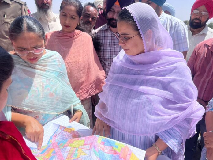 ਵਿਧਾਇਕਾ ਸੰਗਰੂਰ ਨਰਿੰਦਰ ਕੌਰ ਭਰਾਜ ਵੱਲੋਂ ਪਿੰਡ ਬਾਸੀਅਰਕ ਅਤੇ ਝਨੇੜੀ ਨੂੰ ਨਹਿਰੀ ਪਾਣੀ ਦੀ ਸਹੂਲਤ ਨਾਲ ਜੋੜਨ ਲਈ ਅੰਡਰਗਰਾਊਂਡ ਪਾਈਪਲਾਈਨ ਦੇ ਕੰਮ ਦੀ ਸ਼ੁਰੂਆਤ