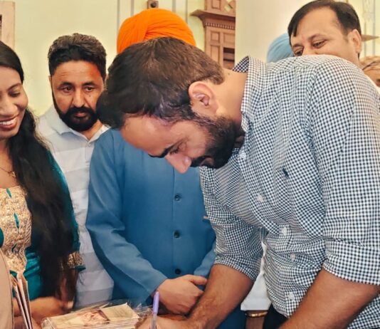 ਸੰਸਦ ਮੈਂਬਰ ਗੁਰਮੀਤ ਸਿੰਘ ਮੀਤ ਹੇਅਰ ਵੱਲੋਂ ਜ਼ਿਲ੍ਹਾ ਅਜਾਇਬ ਘਰ ਸੰਗਰੂਰ ਲੋਕ ਅਰਪਣ ਸੰਸਦ ਮੈਂਬਰ ਗੁਰਮੀਤ ਸਿੰਘ ਮੀਤ ਹੇਅਰ ਵੱਲੋਂ ਜ਼ਿਲ੍ਹਾ ਅਜਾਇਬ ਘਰ ਸੰਗਰੂਰ ਲੋਕ ਅਰਪਣ