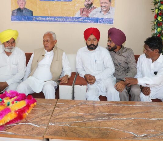 ਕੈਬਨਿਟ ਮੰਤਰੀ ਬਰਿੰਦਰ ਕੁਮਾਰ ਗੋਇਲ ਵੱਲੋਂ ਵੱਖ-ਵੱਖ ਪਿੰਡਾਂ ਵਿੱਚ ਸੰਵਾਦ ਪ੍ਰੋਗਰਾਮ ਕੈਬਨਿਟ ਮੰਤਰੀ ਬਰਿੰਦਰ ਕੁਮਾਰ ਗੋਇਲ ਵੱਲੋਂ ਵੱਖ-ਵੱਖ ਪਿੰਡਾਂ ਵਿੱਚ ਸੰਵਾਦ ਪ੍ਰੋਗਰਾਮ