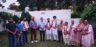 ਅਕਾਲੀ ਦਲ ਨੂੰ ਵੱਡਾ ਝਟਕਾ, ਜ਼ੀਰਕਪੁਰ ਵਿਚ ਵੱਡੇ ਆਗੂ ਨੇ ਛੱਡੀ ਪਾਰਟੀ… ਕਾਂਗਰਸ ‘ਚ ਸ਼ਾਮਲ | ਪੰਜਾਬ ਖ਼ਬਰਾਂ ਅਕਾਲੀ ਦਲ ਨੂੰ ਵੱਡਾ ਝਟਕਾ, ਜ਼ੀਰਕਪੁਰ ਵਿਚ ਵੱਡੇ ਆਗੂ ਨੇ ਛੱਡੀ ਪਾਰਟੀ... ਕਾਂਗਰਸ 'ਚ ਸ਼ਾਮਲ | ਪੰਜਾਬ ਖ਼ਬਰਾਂ