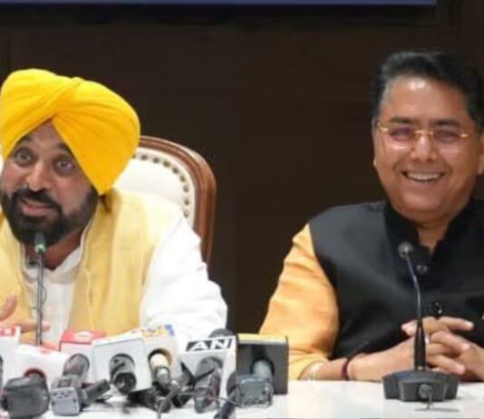 65 ਹਜ਼ਾਰ ਤੋਂ ਵੱਧ ਨੌਕਰੀਆਂ! ਮਾਨ ਸਰਕਾਰ ਦਾ ਰਿਪੋਰਟ ਕਾਰਡ 65 ਹਜ਼ਾਰ ਤੋਂ ਵੱਧ ਨੌਕਰੀਆਂ! ਮਾਨ ਸਰਕਾਰ ਦਾ ਰਿਪੋਰਟ ਕਾਰਡ