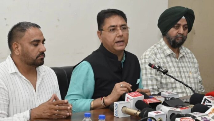 punjab govt launches roshan punjab scheme solar led street lights villages aman arora announcement | ਜਲੰਧਰ ਖ਼ਬਰਾਂ (Jalandhar News)