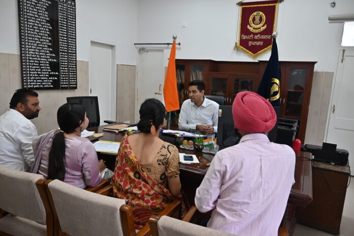 IMG-20260407-WA0013.jpg ਡਿਪਟੀ ਕਮਿਸ਼ਨਰ ਵਲੋਂ ਵਰਖਾ ਤੋਂ ਬਚਾਅ ਲਈ ਮੰਡੀਆਂ ਵਿੱਚ ਯੋਗ ਪ੍ਰਬੰਧ ਕਰਨ ਦੀ ਹਦਾਇਤ