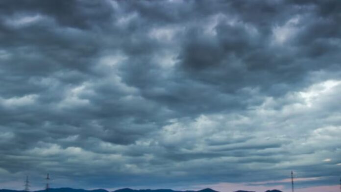 Punjab Weather: ਪੰਜਾਬ 'ਚ ਇਕਦਮ ਬਦਲਿਆ ਮੌਸਮ, ਇਨ੍ਹਾਂ ਜ਼ਿਲ੍ਹਿਆਂ ਵਿਚ ਭਾਰੀ ਮੀਂਹ, ਗੜ੍ਹੇਮਾਰੀ... | ਪੰਜਾਬ ਖ਼ਬਰਾਂ