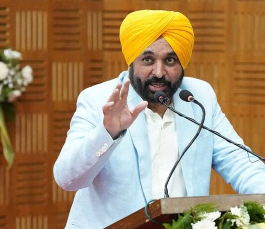 Chief Minister Bhagwant Singh Mann BIG action to curb drugs transfers entire police station CM ਮਾਨ ਦਾ ਵੱਡਾ ਐਕਸ਼ਨ, ਪੂਰੇ ਥਾਣੇ ਦਾ ਤਬਾਦਲਾ, SHO ਵਿਰੁੱਧ ਜਾਂਚ ਦੇ ਹੁਕਮ | ਪੰਜਾਬ ਖ਼ਬਰਾਂ Chief Minister Bhagwant Singh Mann BIG action to curb drugs transfers entire police station CM ਮਾਨ ਦਾ ਵੱਡਾ ਐਕਸ਼ਨ, ਪੂਰੇ ਥਾਣੇ ਦਾ ਤਬਾਦਲਾ, SHO ਵਿਰੁੱਧ ਜਾਂਚ ਦੇ ਹੁਕਮ | ਪੰਜਾਬ ਖ਼ਬਰਾਂ