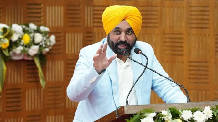 Untitled-design-56-2026-04-8bf4210812369542ba3f914bb469fe74-1200x675.jpg Chief Minister Bhagwant Singh Mann BIG action to curb drugs transfers entire police station CM ਮਾਨ ਦਾ ਵੱਡਾ ਐਕਸ਼ਨ, ਪੂਰੇ ਥਾਣੇ ਦਾ ਤਬਾਦਲਾ, SHO ਵਿਰੁੱਧ ਜਾਂਚ ਦੇ ਹੁਕਮ | ਪੰਜਾਬ ਖ਼ਬਰਾਂ